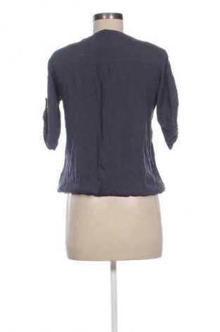 Dámská halenka Pull&Bear, Velikost M, Barva Modrá, Cena  129,00 Kč