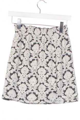 Пола C&A, Размер XS, Цвят Многоцветен, Цена 2,04 €