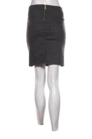 Spódnica Pieces, Rozmiar M, Kolor Czarny, Cena 6,99 zł