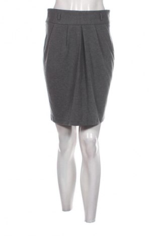 Пола Yessica, Размер M, Цвят Сив, Цена 2,04 €