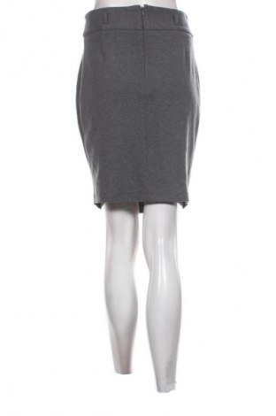 Пола Yessica, Размер M, Цвят Сив, Цена 2,04 €