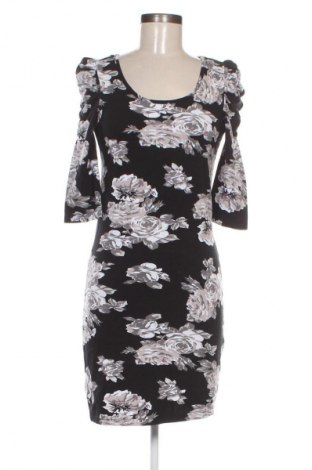 Sukienka Okay, Rozmiar M, Kolor Kolorowy, Cena 19,99 zł