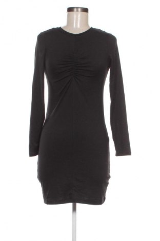 Šaty  Sinsay, Velikost S, Barva Černá, Cena  49,00 Kč
