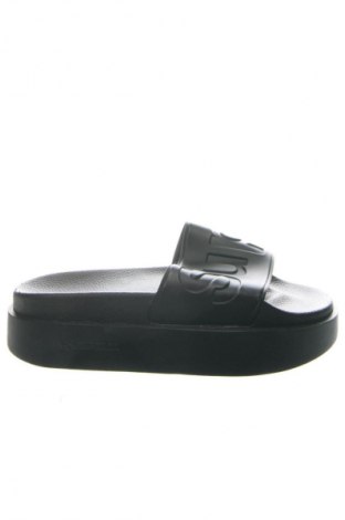 Чехли Superga, Размер 39, Цвят Черен, Цена 22,49 €, #135016811