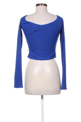 Dámská halenka Bershka, Velikost M, Barva Modrá, Cena  59,00 Kč