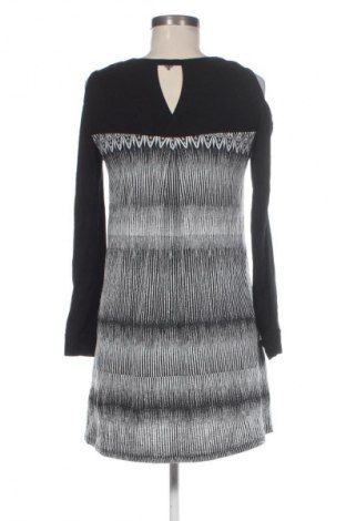 Bluzka damska La Mode Est A Vous, Rozmiar M, Kolor Kolorowy, Cena 6,99 zł