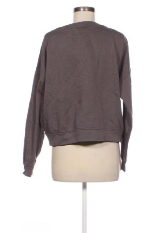 Дамска блуза Vero Moda, Размер M, Цвят Сив, Цена 2,55 €