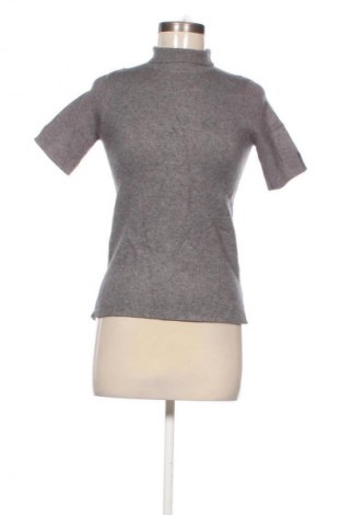 Bluză de femei Zara, Mărime S, Culoare Gri, Preț 36,99 Lei