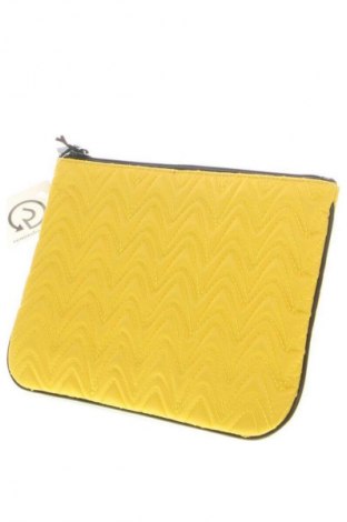 Pouzdro na notebook Pinko, Barva Žlutá, Cena  2 360,00 Kč