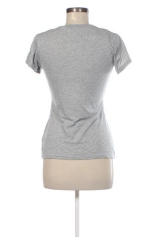Дамска тениска Nike, Размер S, Цвят Многоцветен, Цена 9,71 €