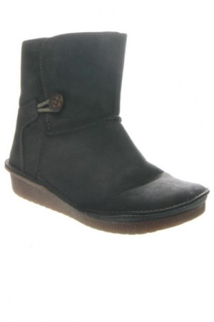 Дамски боти Clarks, Размер 38, Цвят Сив, Цена 70,89 €