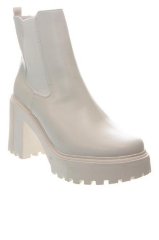 Botine de damă Madden Girl, Mărime 42, Culoare Ecru, Preț 369,99 Lei