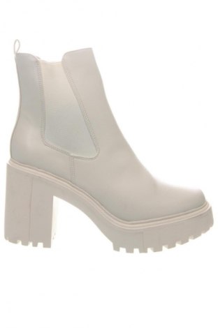 Дамски боти Madden Girl, Размер 42, Цвят Екрю, Цена 42,94 €