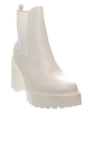 Дамски боти Madden Girl, Размер 42, Цвят Екрю, Цена 42,94 €