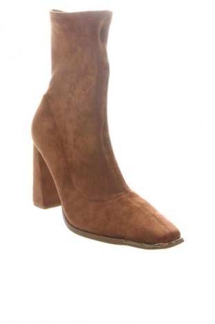 Дамски боти Mia, Размер 40, Цвят Кафяв, Цена 17,89 €