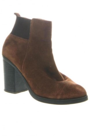 Дамски боти New Look, Размер 41, Цвят Кафяв, Цена 11,90 €