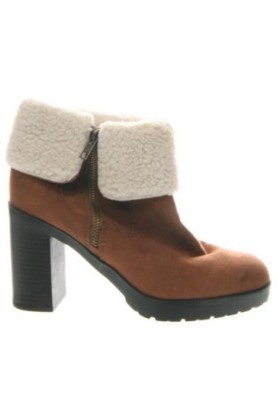 Дамски боти Primark, Размер 39, Цвят Кафяв, Цена 15,33 €