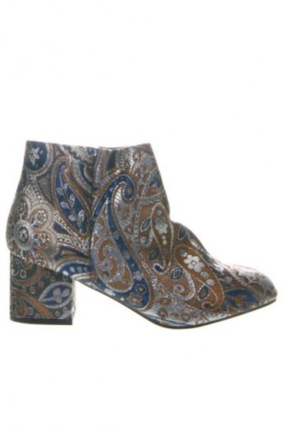 Дамски боти Sacha, Размер 39, Цвят Многоцветен, Цена 20,45 €