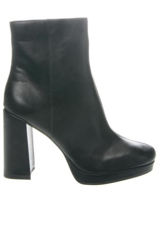 Дамски боти Steve Madden, Размер 42, Цвят Черен, Цена 42,94 €