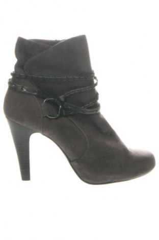 Дамски боти Tamaris, Размер 40, Цвят Бежов, Цена 27,09 €