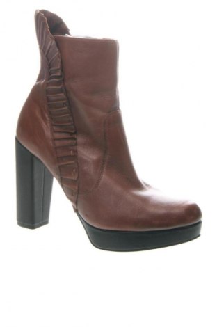 Dámské boty  Tamaris, Velikost 40, Barva Hnědá, Cena  589,00 Kč