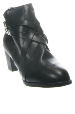 Дамски боти Unbranded, Размер 39, Цвят Черен, Цена 32,72 €