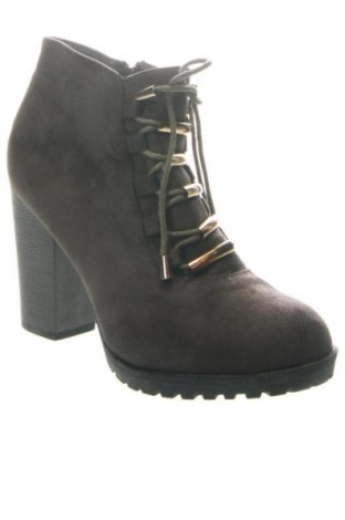 Дамски боти Unbranded, Размер 36, Цвят Зелен, Цена 13,29 €