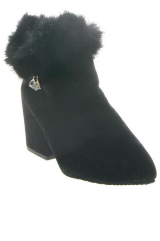 Дамски боти Unbranded, Размер 36, Цвят Черен, Цена 11,24 €