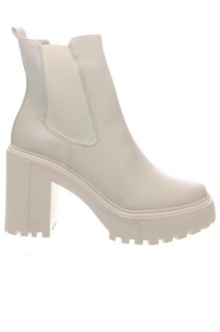 Дамски ботуши Madden Girl, Размер 39, Цвят Бежов, Цена 40,90 €