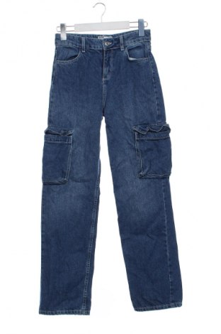 Дамски дънки Bershka, Размер XS, Цвят Син, Цена 6,64 €