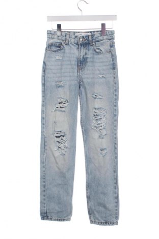 Damskie jeansy Bershka, Rozmiar XS, Kolor Niebieski, Cena 79,15 zł