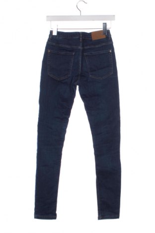 Dámske džínsy  Bershka, Veľkosť XS, Farba Modrá, Cena  5,95 €