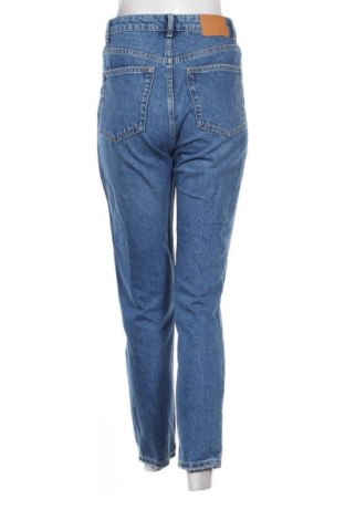 Γυναικείο Τζίν Bershka, Μέγεθος S, Χρώμα Μπλέ, Τιμή 10,99 €