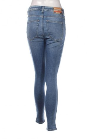 Dámské džíny  Diesel, Velikost M, Barva Modrá, Cena  1 149,00 Kč