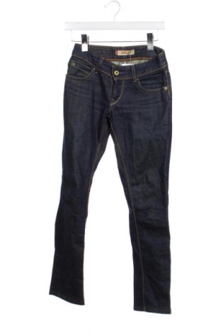 Дамски дънки Levi's, Размер M, Цвят Син, Цена 15,72 €