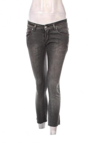 Damskie jeansy Met In Jeans, Rozmiar M, Kolor Szary, Cena 20,99 zł