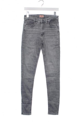 Női farmernadrág ONLY, Méret XS, Szín Szürke, Ár 5 629 Ft