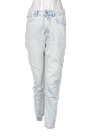Γυναικείο Τζίν Pull&Bear, Μέγεθος M, Χρώμα Μπλέ, Τιμή 5,99 €