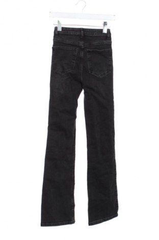 Dámske džínsy  Sinsay, Veľkosť XXS, Farba Čierna, Cena  10,08 €