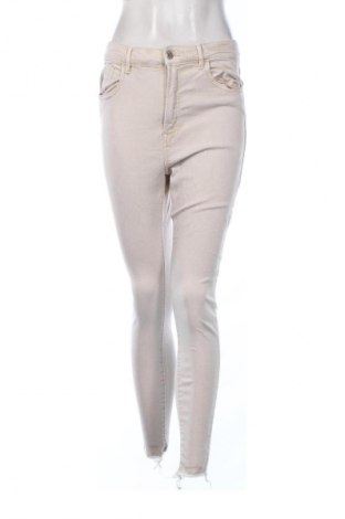 Γυναικείο Τζίν Stradivarius, Μέγεθος S, Χρώμα  Μπέζ, Τιμή 8,99 €