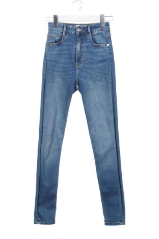 Damskie jeansy Zara, Rozmiar XS, Kolor Niebieski, Cena 20,99 zł