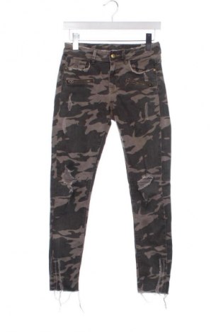 Dámske džínsy  Zara, Veľkosť S, Farba Viacfarebná, Cena  4,95 €