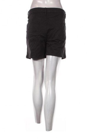 Pantaloni scurți de femei Body Flirt, Mărime 3XL, Culoare Negru, Preț 25,99 Lei