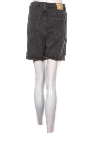 Dámské kraťasy  Cropp, Velikost S, Barva Černá, Cena  219,00 Kč