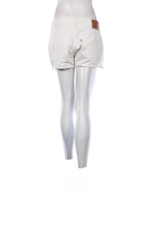 Дамски къс панталон Levi's, Размер M, Цвят Екрю, Цена 20,00 €