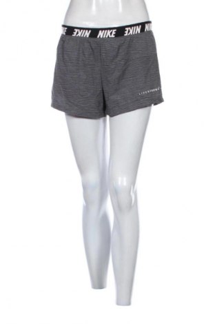 Dámske kraťasy  Nike, Veľkosť M, Farba Viacfarebná, Cena  17,04 €