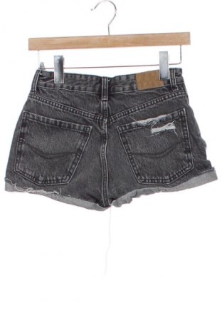 Дамски къс панталон Pull&Bear, Размер XXS, Цвят Сив, Цена 6,64 €