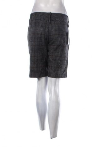 Dámske kraťasy  Sisley, Veľkosť L, Farba Viacfarebná, Cena  19,81 €