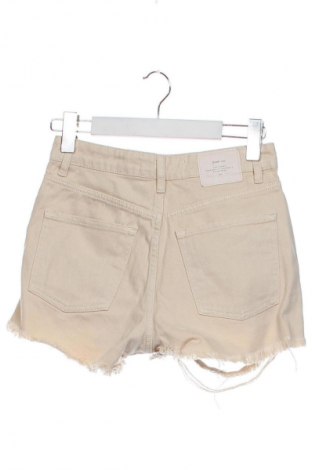 Dámske kraťasy  Stradivarius, Veľkosť XS, Farba Béžová, Cena  5,95 €