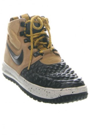 Încălțăminte de damă Nike, Mărime 37, Culoare Multicolor, Preț 438,99 Lei